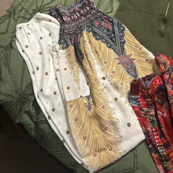 4pk of comfy pants - Picture 3 of 6